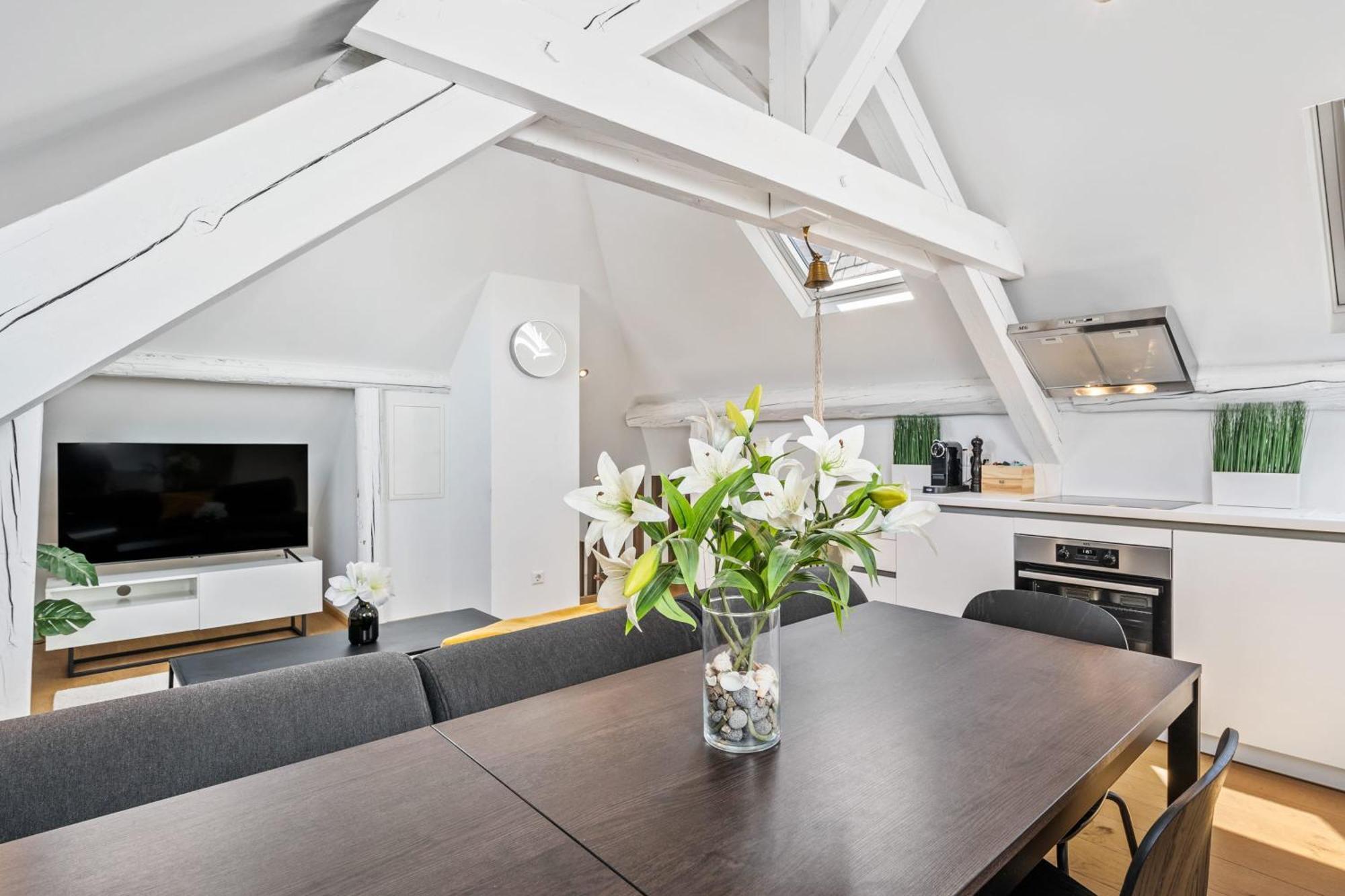 Elegant 3Br Home In Prime Limpertsberg Location Luxembourg Bagian luar foto